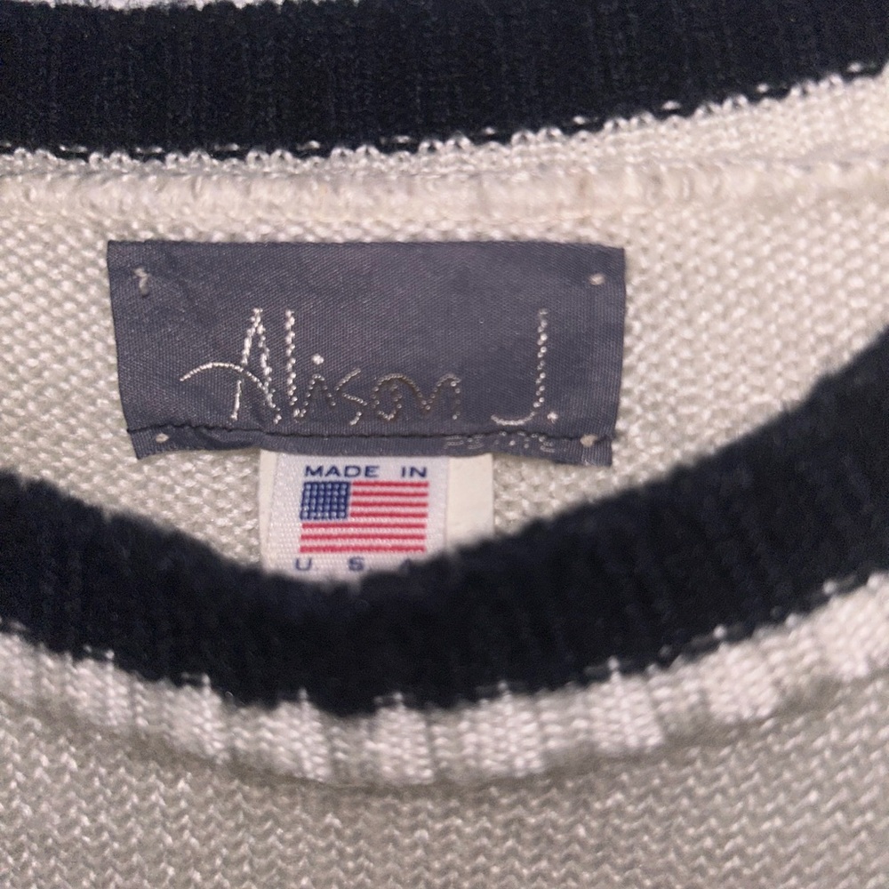 Alison J. Sweater - Picture 3 of 6